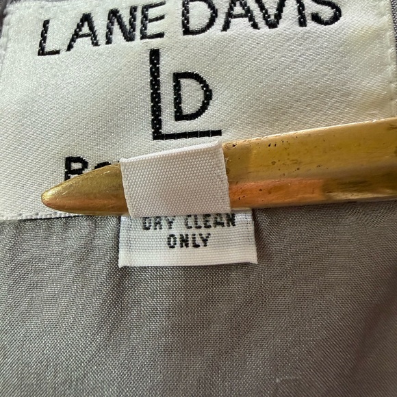 Elegant Lane Davis Beverly Hills Silver Bead Embellished Long Sleeve Maxi Dress - Picture 6 of 6